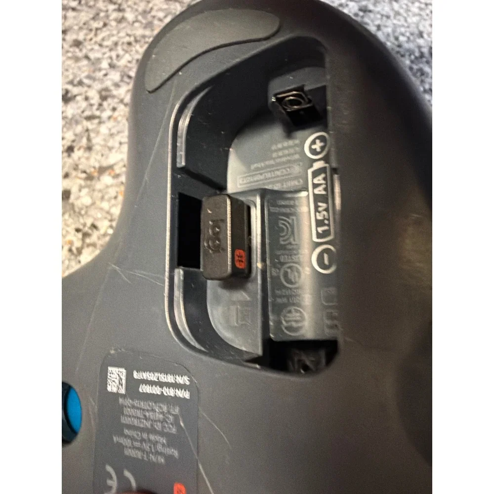 Logitech M570 Wireless Trackball Mouse Dark Gray Blue Ergonomic M-R0001 USB